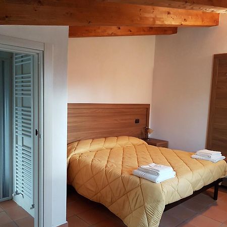 Agriturismo L'Ulivo Padula Luaran gambar