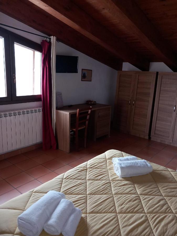Agriturismo L'Ulivo Padula Luaran gambar