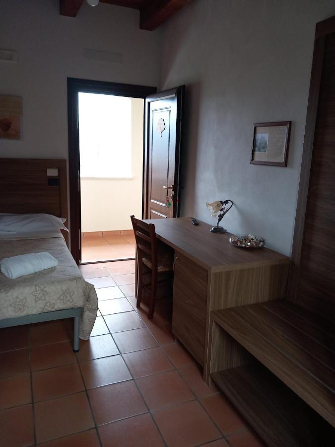Agriturismo L'Ulivo Padula Luaran gambar