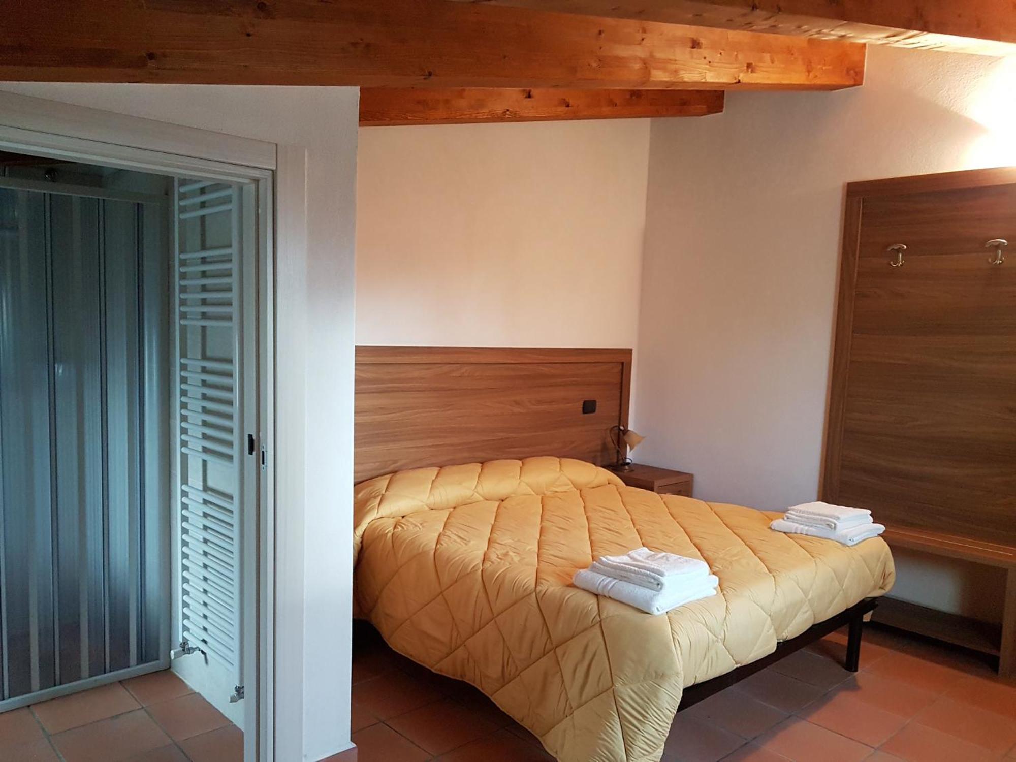 Agriturismo L'Ulivo Padula Luaran gambar