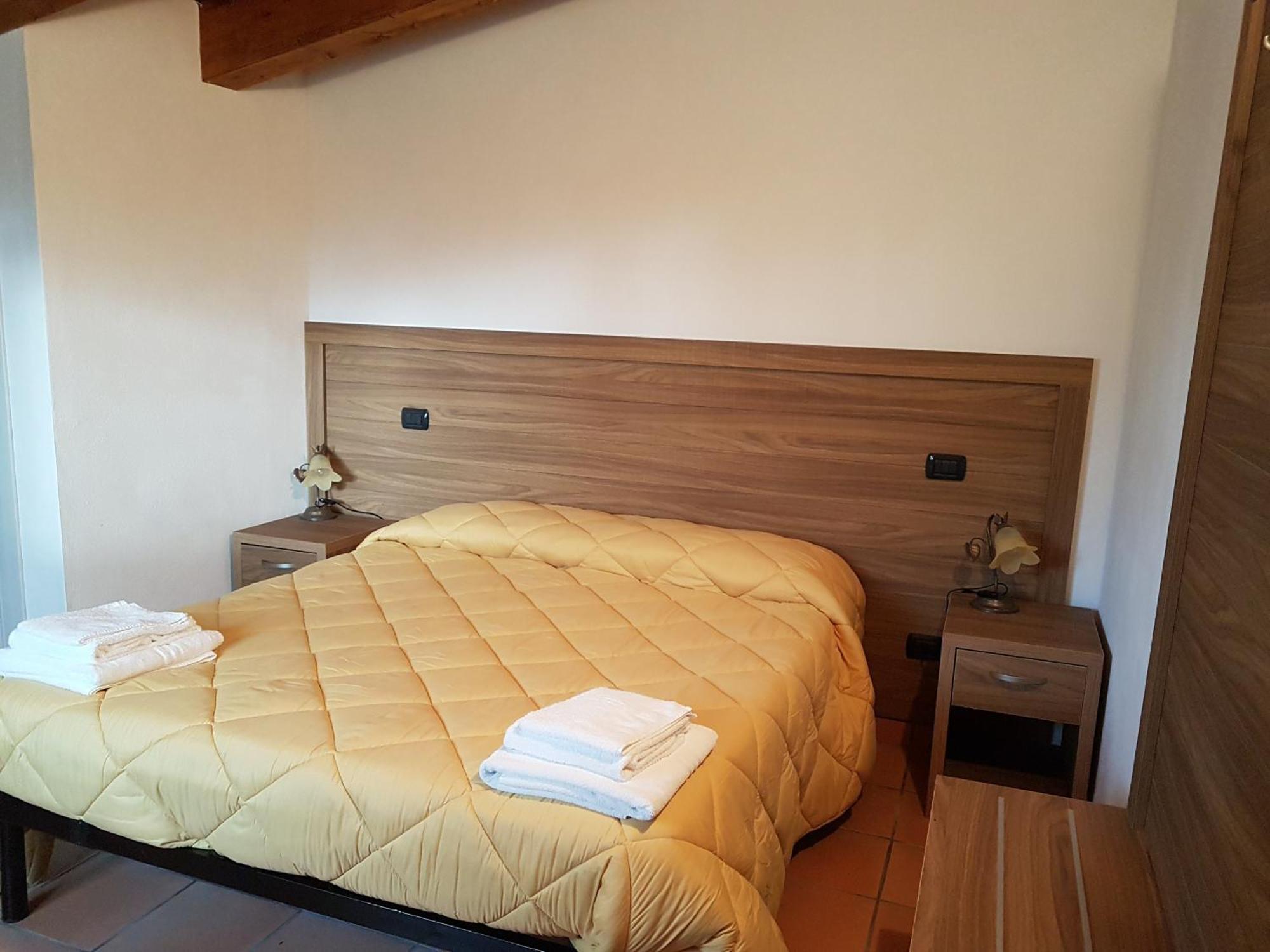 Agriturismo L'Ulivo Padula Luaran gambar