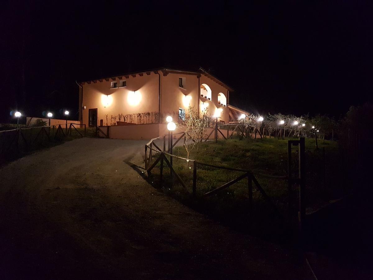 Agriturismo L'Ulivo Padula Luaran gambar